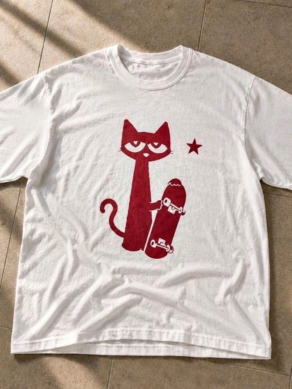 Graphic Cat Short Sleeve Tee in White & Red
